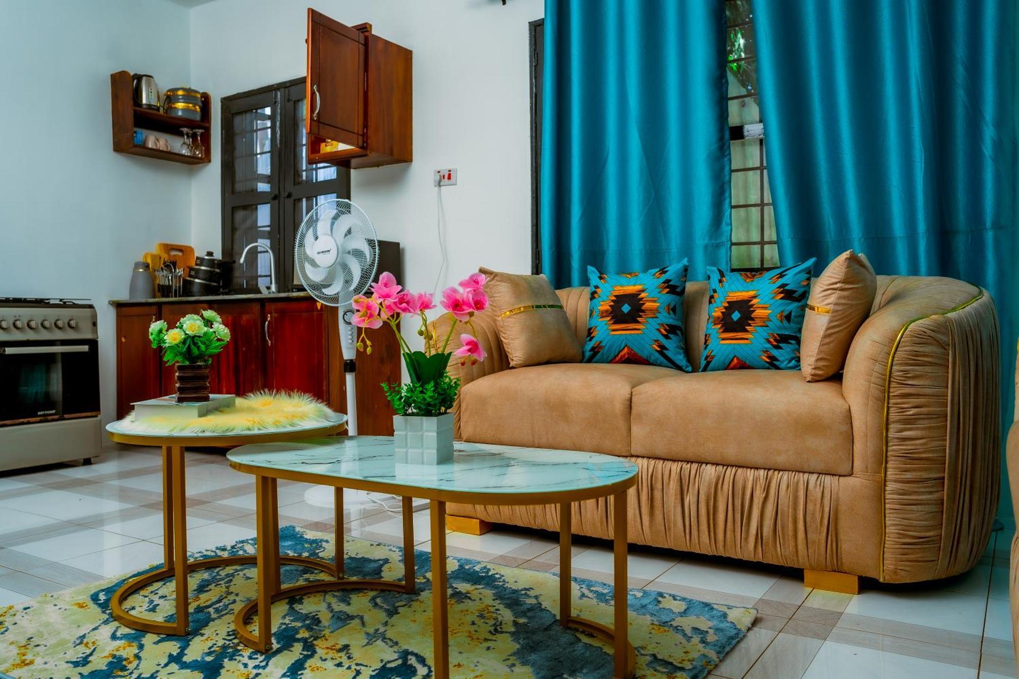 Ge-Homes Dar es Salaam Esterno foto